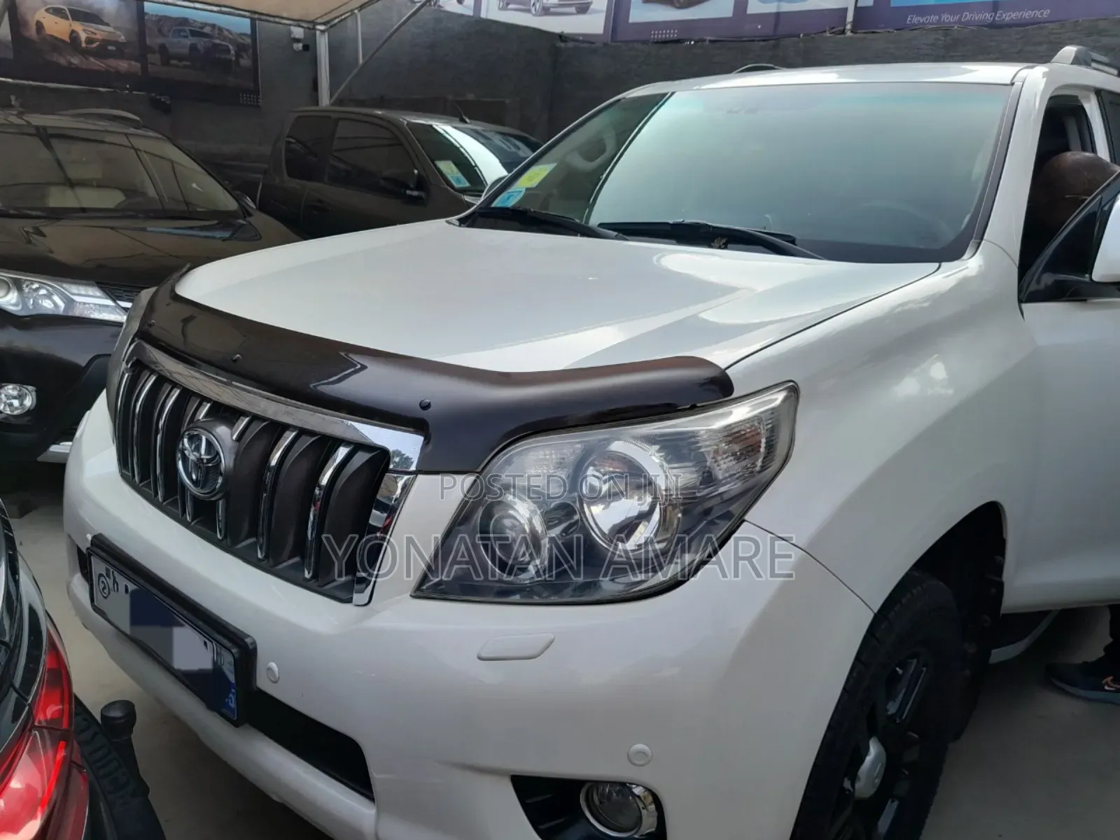 Toyota Land Cruiser Prado 2011 White