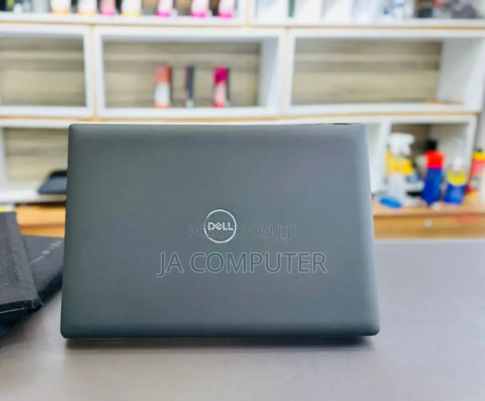 New Laptop Dell Latitude 5310 8GB Intel Core I7 SSD 1T