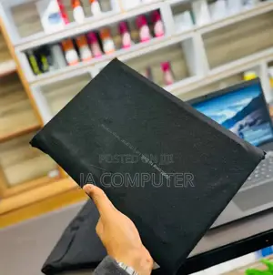 New Laptop Dell Latitude 5310 8GB Intel Core I7 SSD 1T