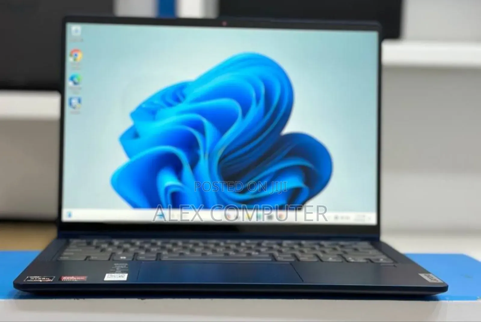 New Laptop Lenovo IdeaPad Flex 14 16GB AMD Ryzen 7 SSD 512GB