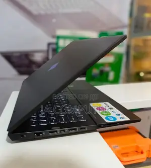 New Laptop HP Omen 16 16GB AMD Ryzen 7 SSD 1T