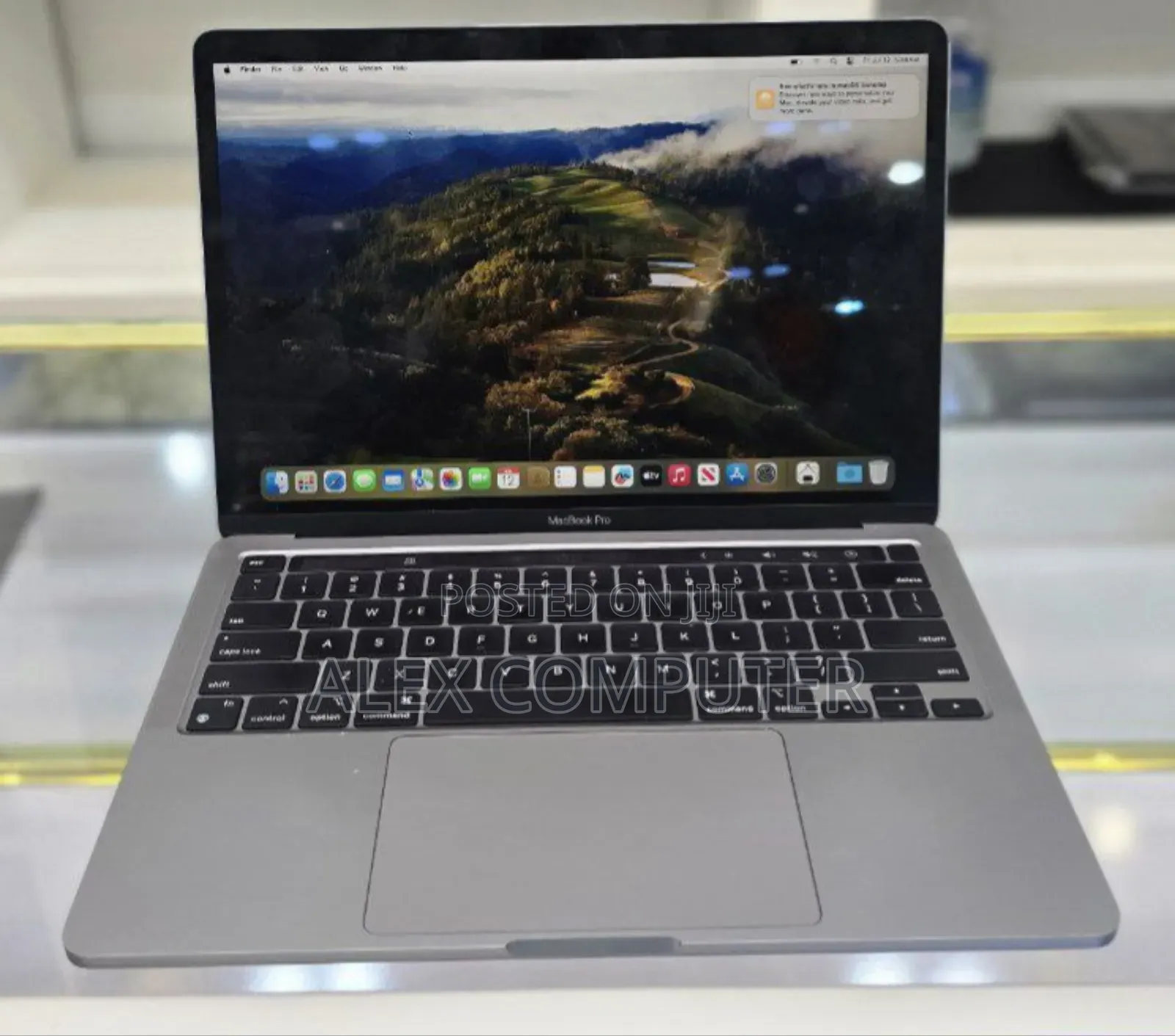 New Laptop Apple MacBook Pro M1 8GB Apple M1 Pro SSD 512GB