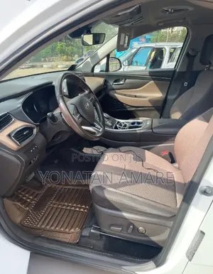Hyundai Santa Fe 2021 White