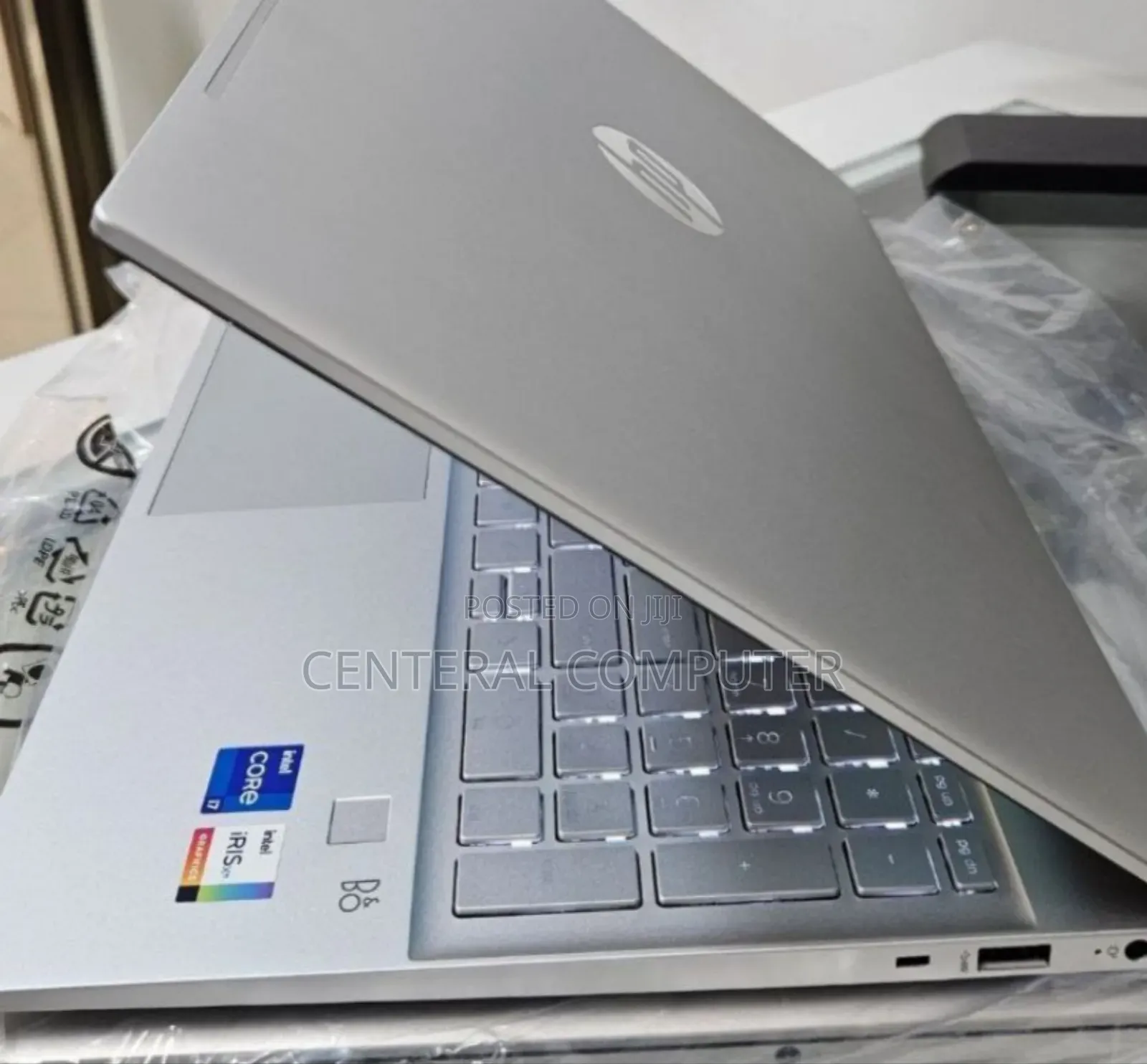 New Laptop HP Pavilion Dv3 8GB Intel Core I5 HDD 1T