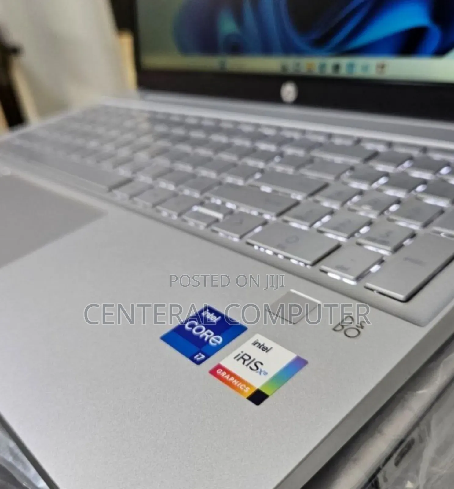 New Laptop HP Pavilion Dv3 8GB Intel Core I5 HDD 1T