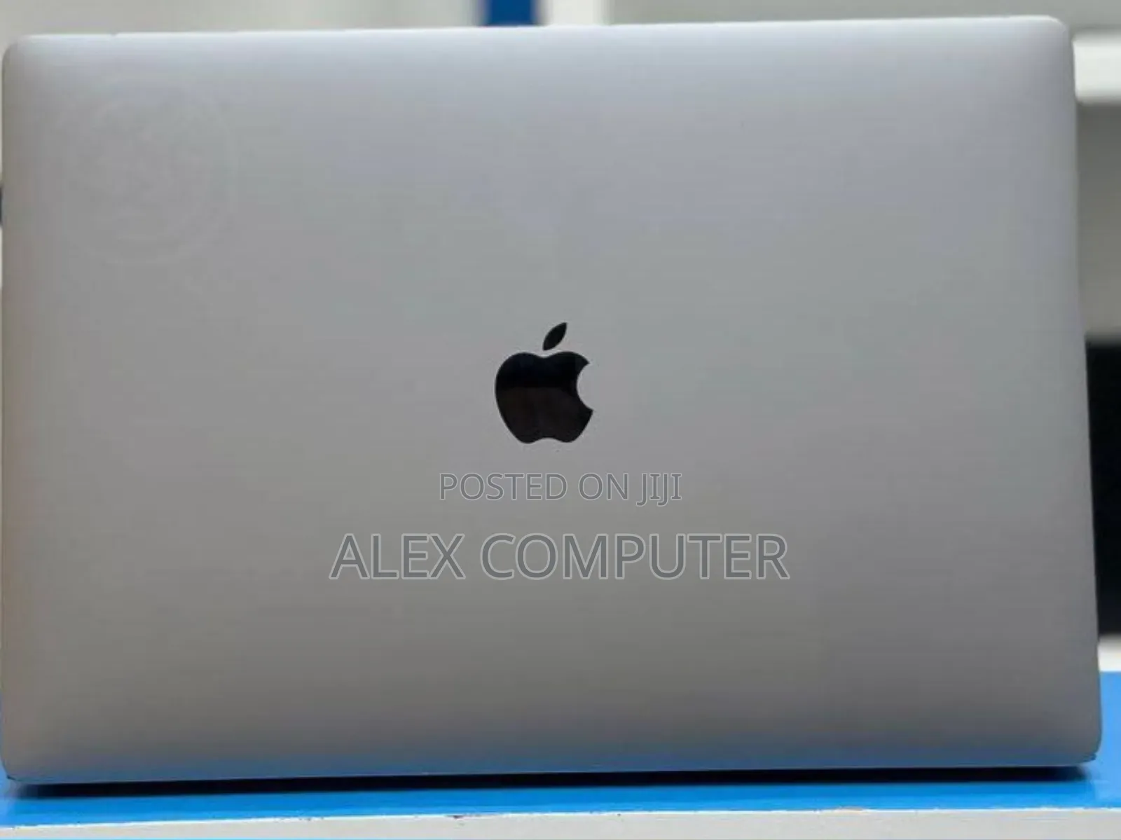 New Laptop Apple MacBook Pro 2017 16GB Intel Core I7 SSD 512GB