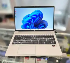 New Laptop HP ProBook 440 8GB AMD Ryzen 5 SSD 256GB