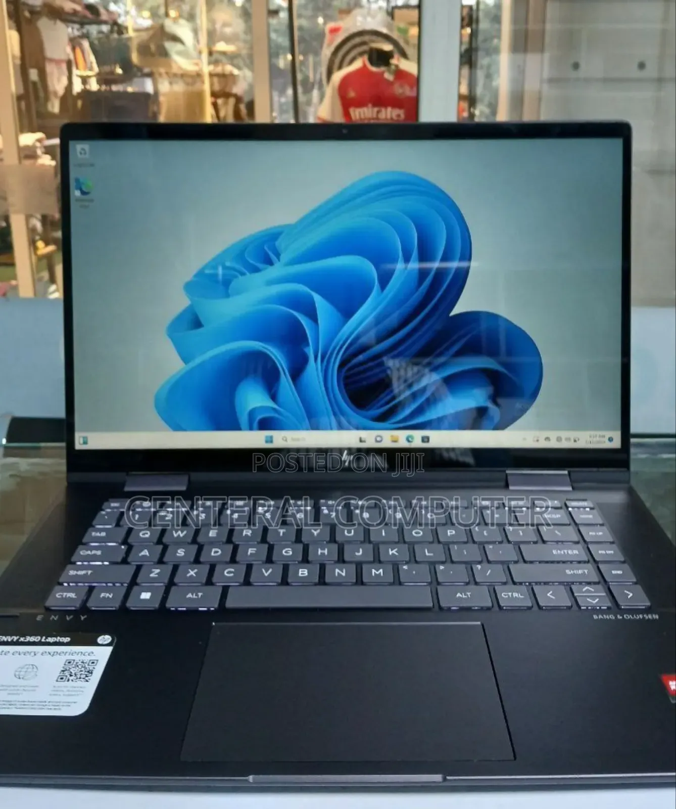 New Laptop HP Envy X360 15-Cp0013nr 8GB AMD Ryzen 5 SSD 512GB