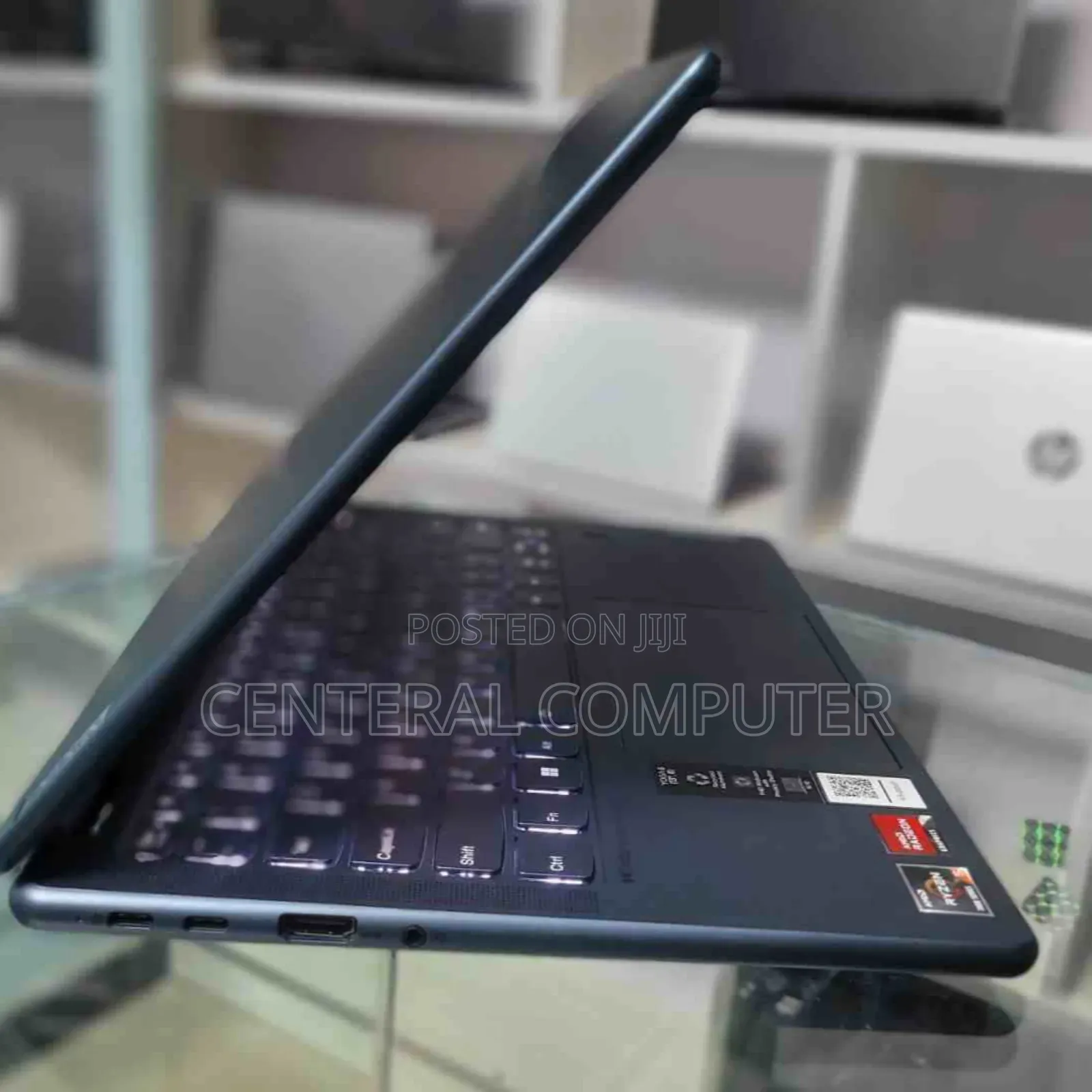 New Laptop Lenovo Yoga 700 16GB Intel Core I7 SSD 512GB