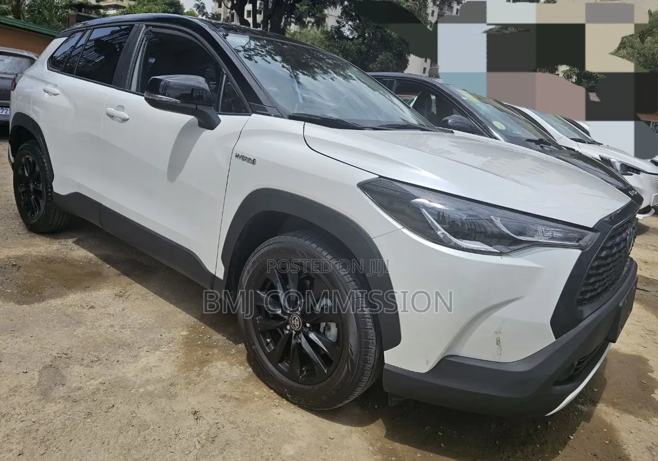 New Toyota Corolla Cross 2024 White