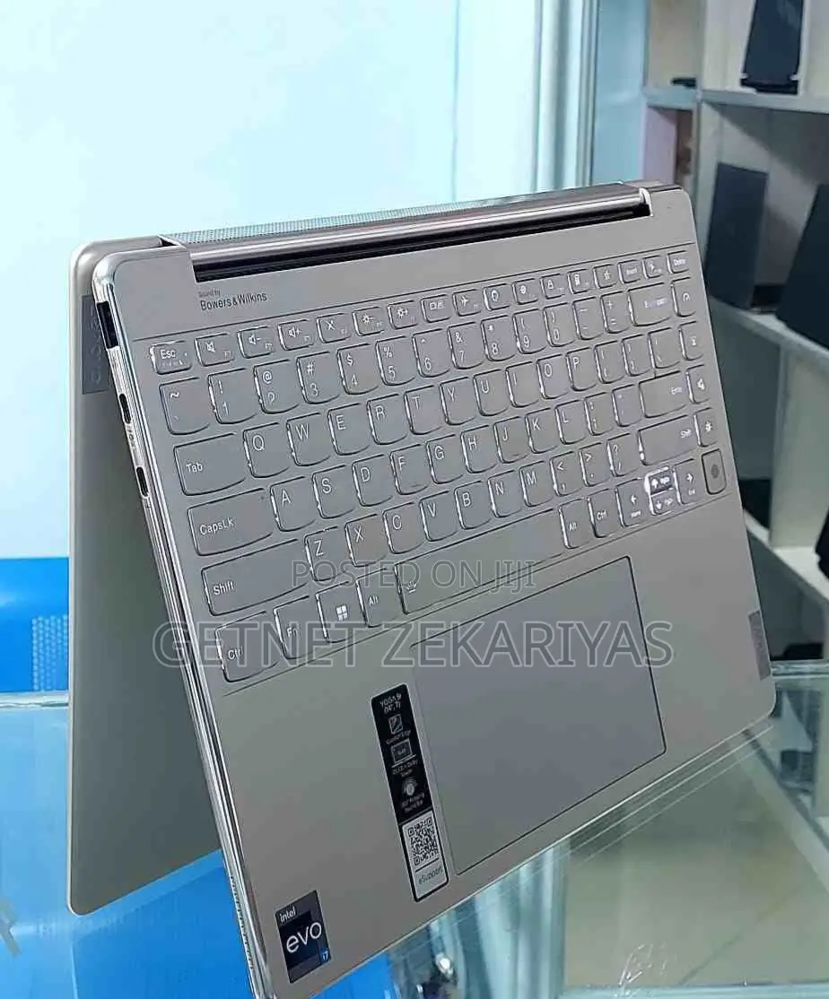 New Laptop Lenovo Yoga 9i 16GB Intel Core I7 SSD 512GB