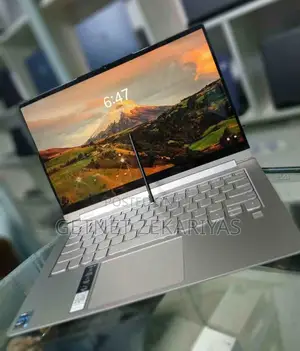 New Laptop Lenovo Yoga 9i 16GB Intel Core I7 SSD 512GB