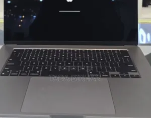 Photo - New Laptop Apple MacBook Air 2022 M2 8GB Apple M2 SSD 256GB