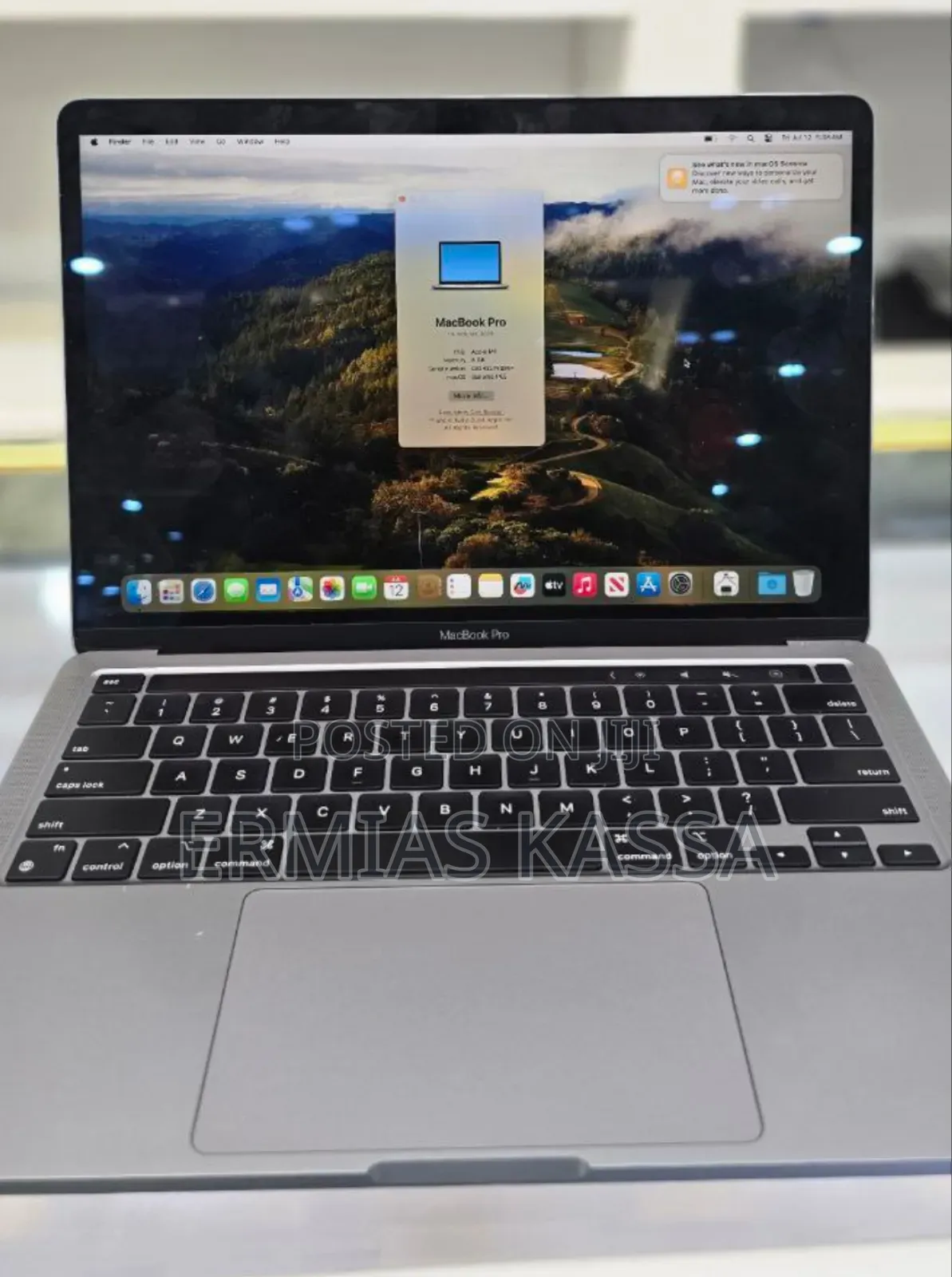 New Laptop Apple MacBook Pro 2020 M1 8GB Apple M1 SSD 512GB