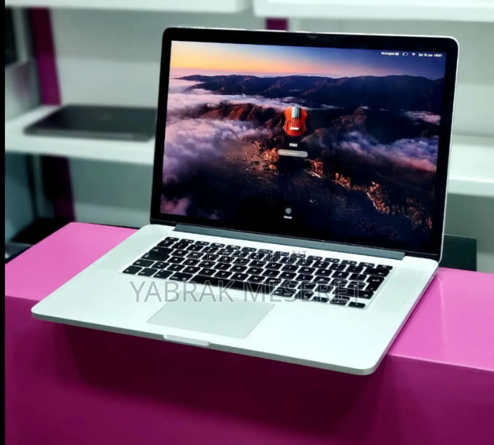 New Laptop Apple MacBook Pro 2015 16GB Intel Core I7 SSD 512GB