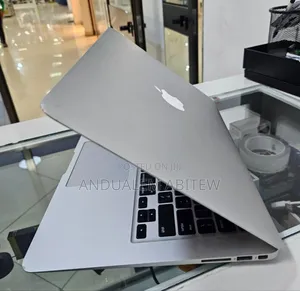 New Laptop Apple MacBook Air 2017 8GB Intel Core I5 SSD 256GB