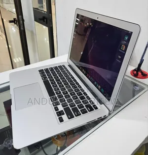New Laptop Apple MacBook Air 2017 8GB Intel Core I5 SSD 256GB