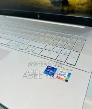 New Laptop HP Envy 17 16GB Intel Core i7 SSD 1T