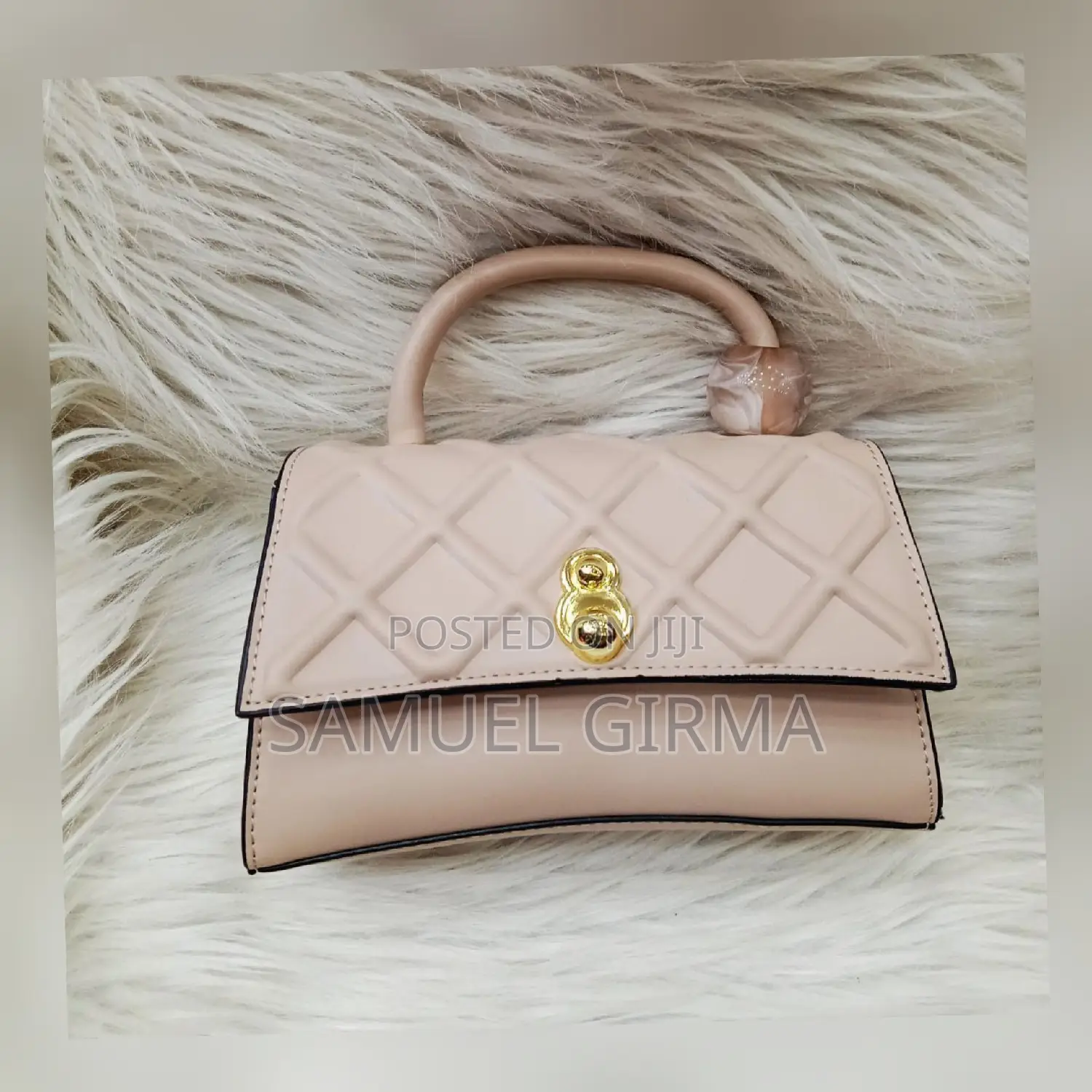  Europe Standard 
Classy Handbags
 Awesome Quality