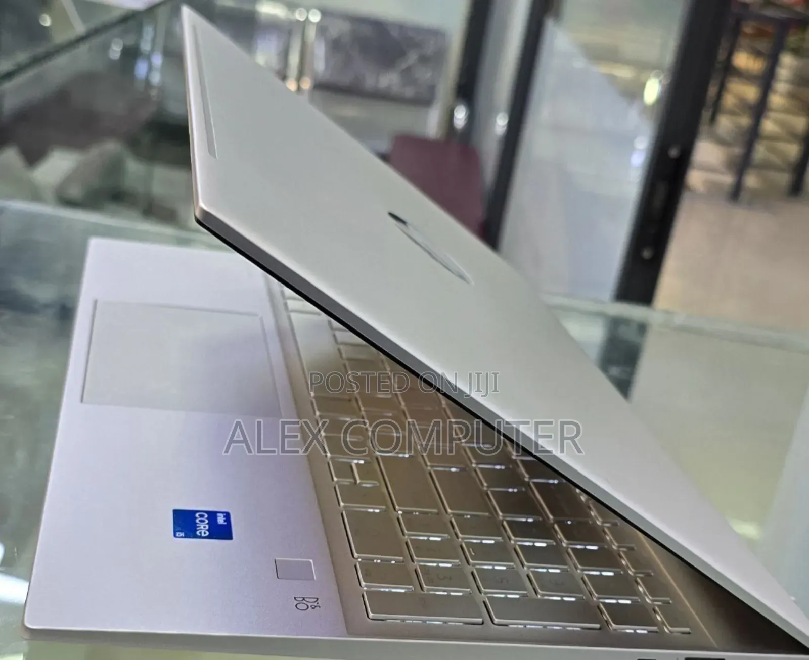 New Laptop HP Pavilion 15 8GB Intel Core I5 SSD 512GB