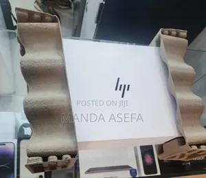 Photo - New Laptop HP Spectre 16GB Intel Core I7 SSD 1T