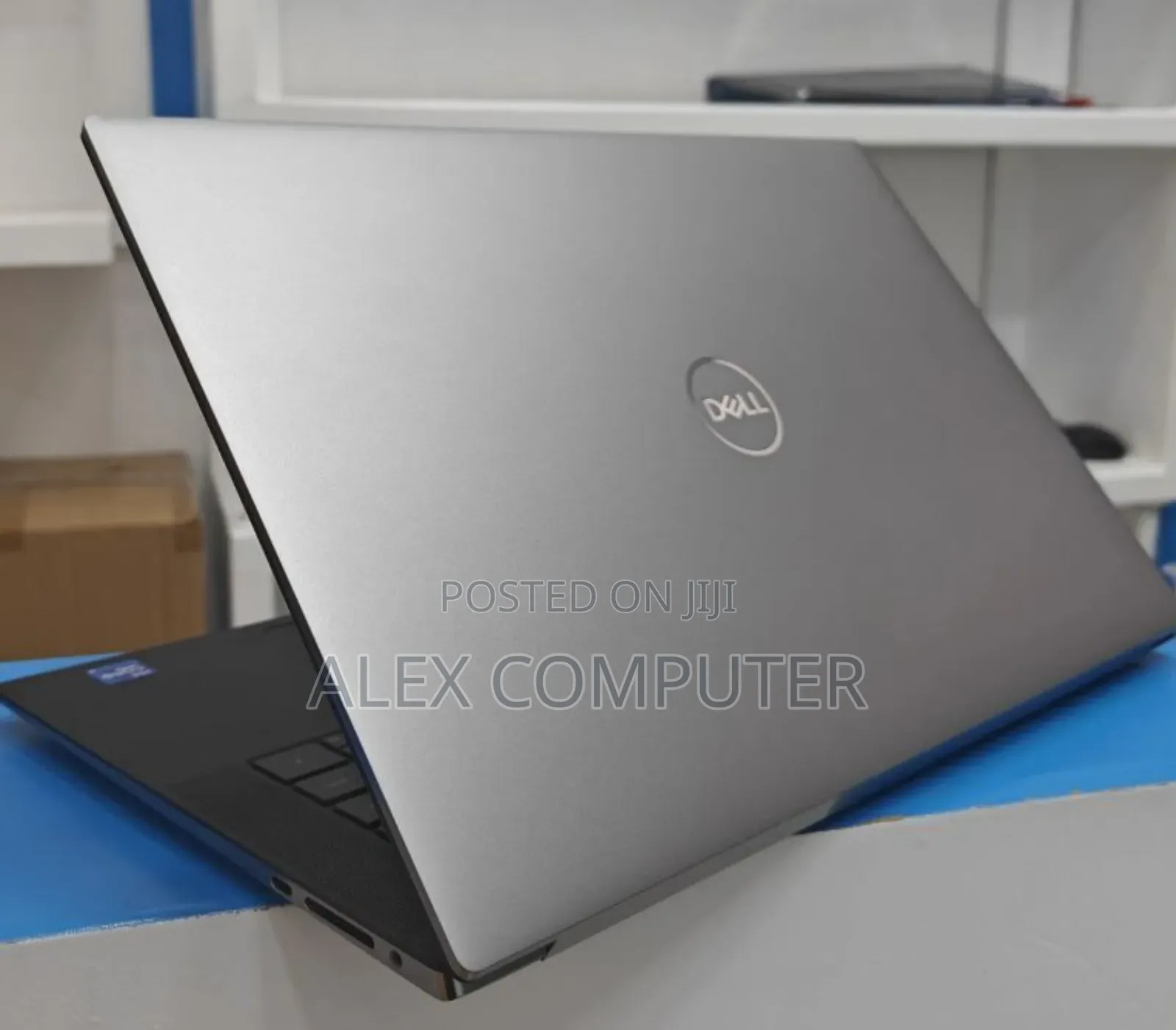 New Laptop Dell Inspiron 15 32GB Intel Core I7 SSD 512GB