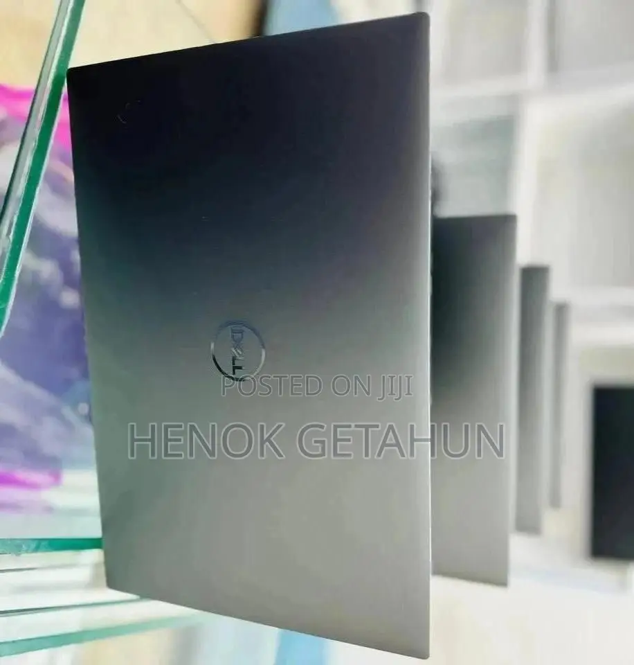 New Laptop Dell XPS 15 32GB Intel Core i7 SSD 512GB