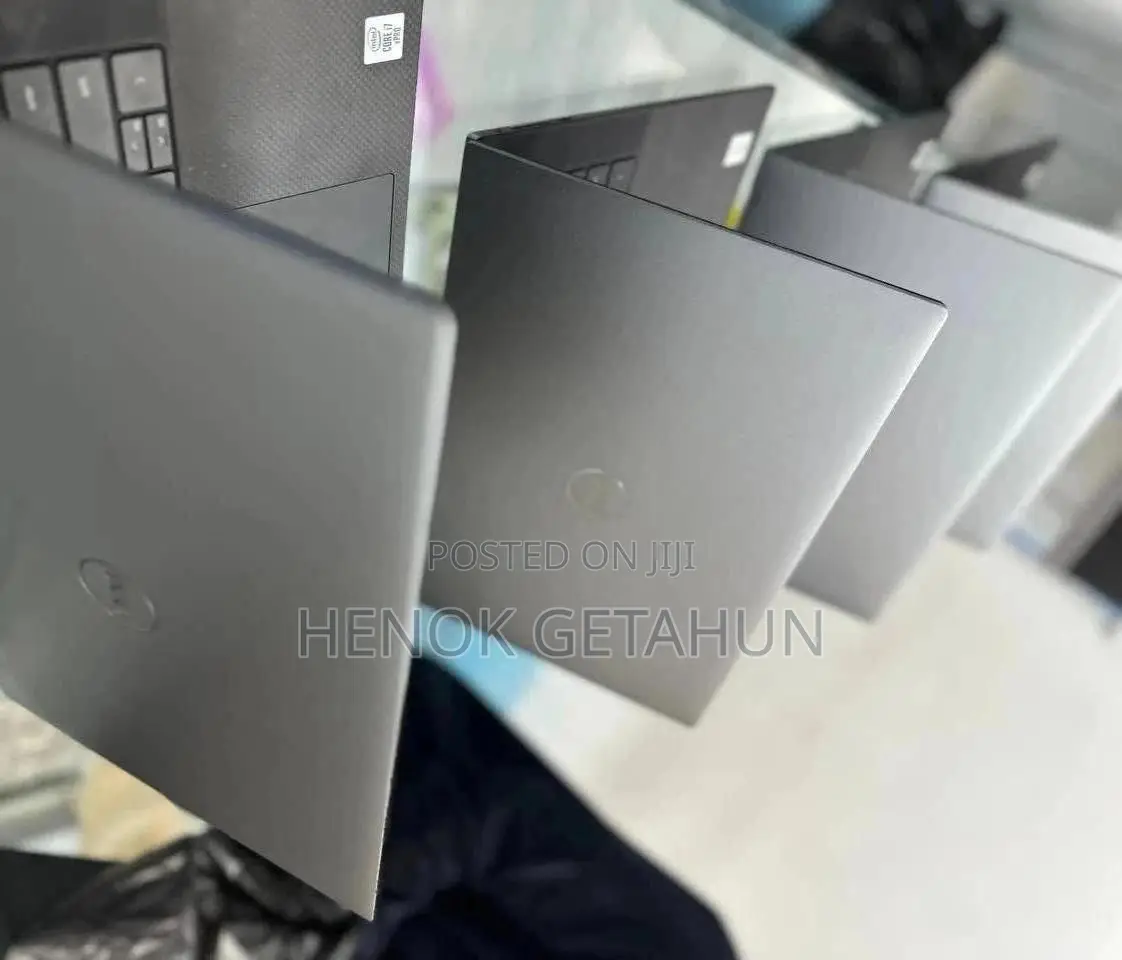 New Laptop Dell XPS 15 32GB Intel Core i7 SSD 512GB