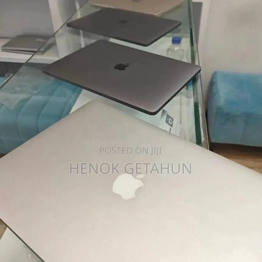 New Laptop Apple MacBook Pro 2019 16GB Apple M2 SSD 256GB