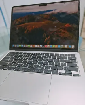 New Laptop Apple MacBook Air 2024 M3 13-Inch 8GB Apple M3 SSD 256GB