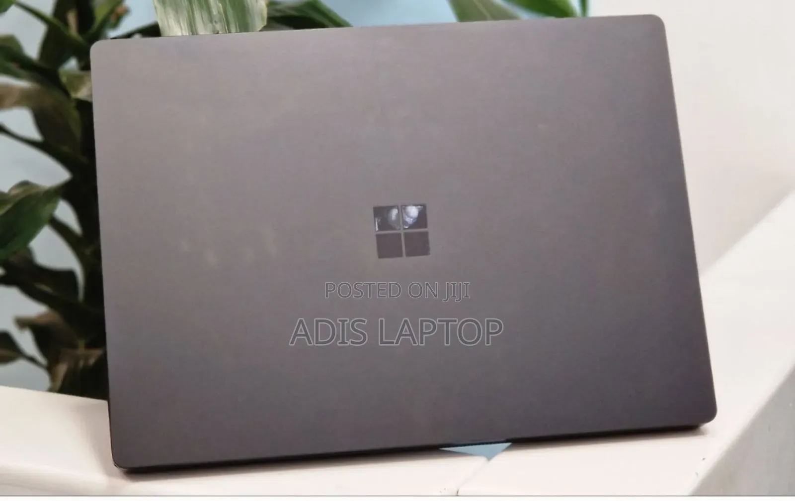 New Laptop Microsoft Surface 32GB Intel Core I7 SSD 1T