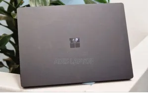 New Laptop Microsoft Surface 32GB Intel Core I7 SSD 1T