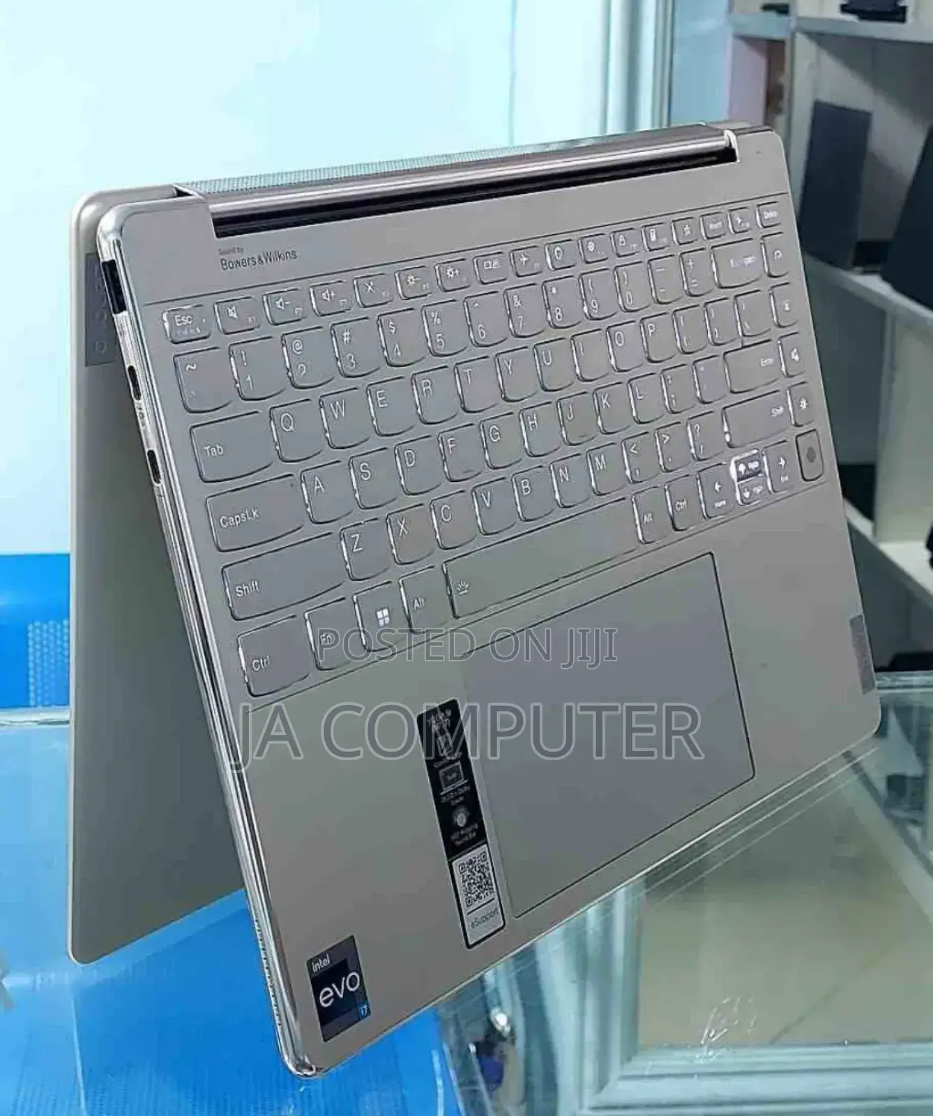 New Laptop Lenovo Yoga 9i 16GB Intel Core I7 SSD 512GB