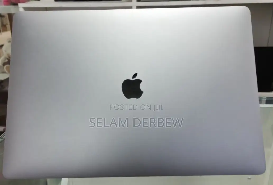 New Laptop Apple MacBook Pro 2019 32GB Intel Core I9 SSD 512GB