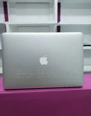 New Laptop Apple MacBook Pro 2015 16GB Intel Core i7 SSD 512GB