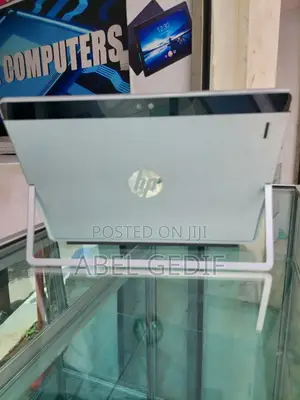 Photo - New Laptop HP Elite X2 1012 G2 8GB Intel Core I5 SSD 256GB