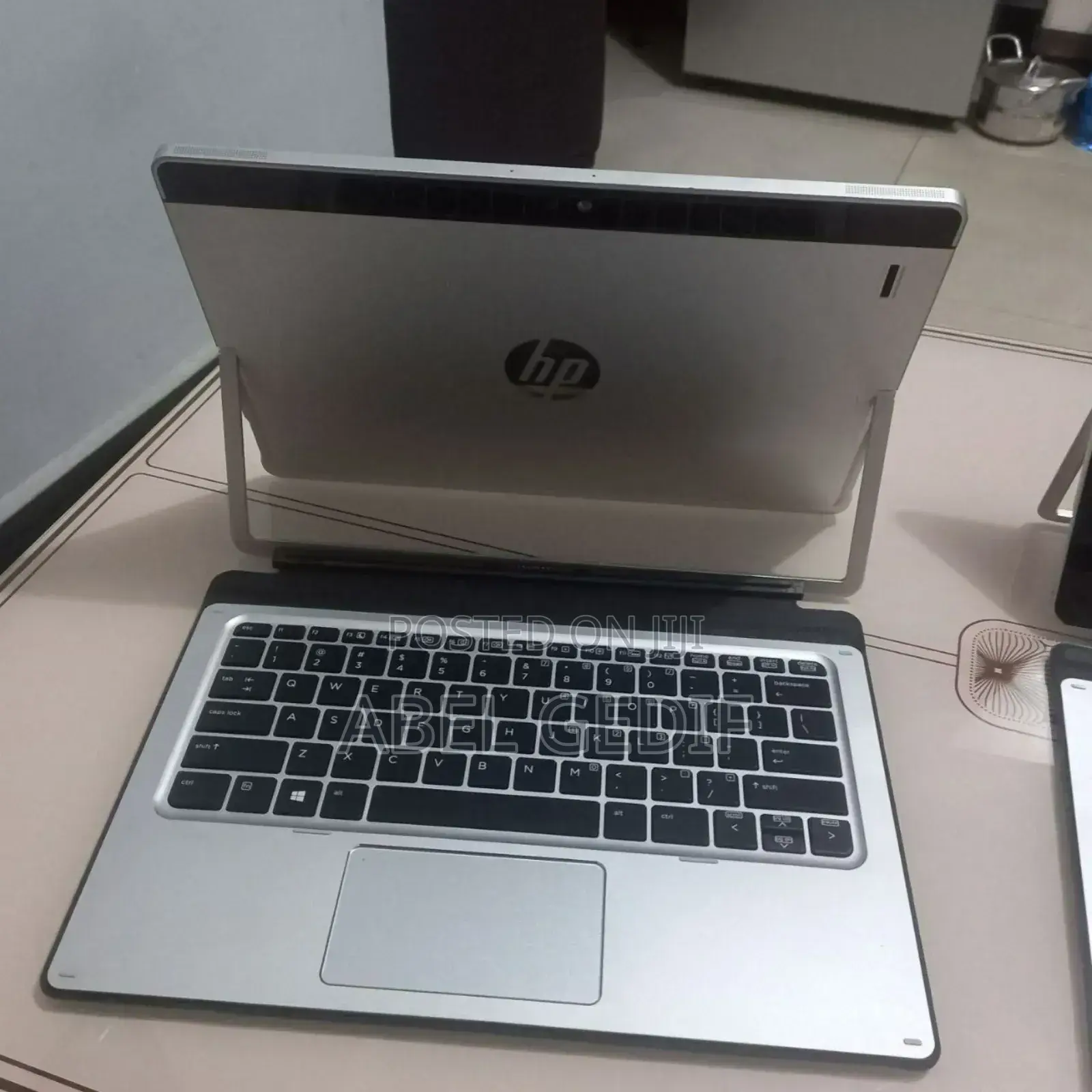 New Laptop HP Elite X2 1012 G2 8GB Intel Core I5 SSD 256GB