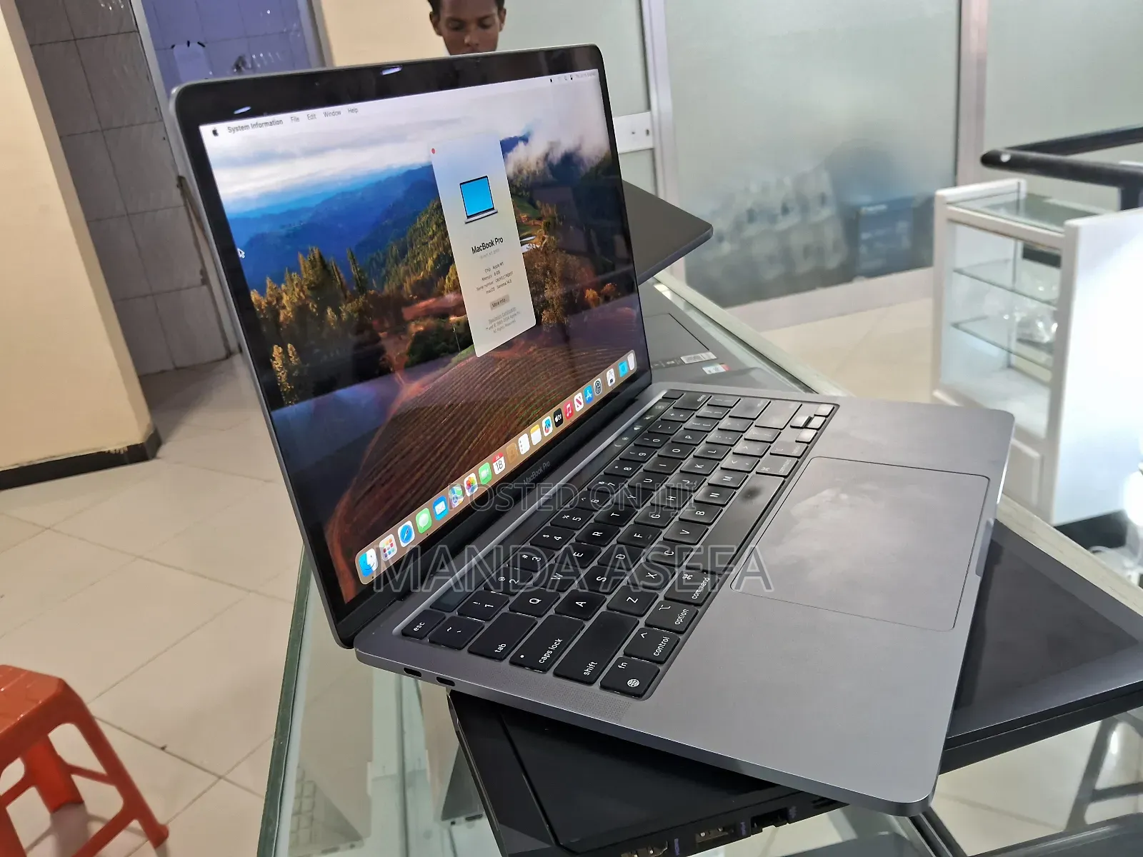 New Laptop Apple MacBook Pro M1 8GB Apple M1 SSD 512GB