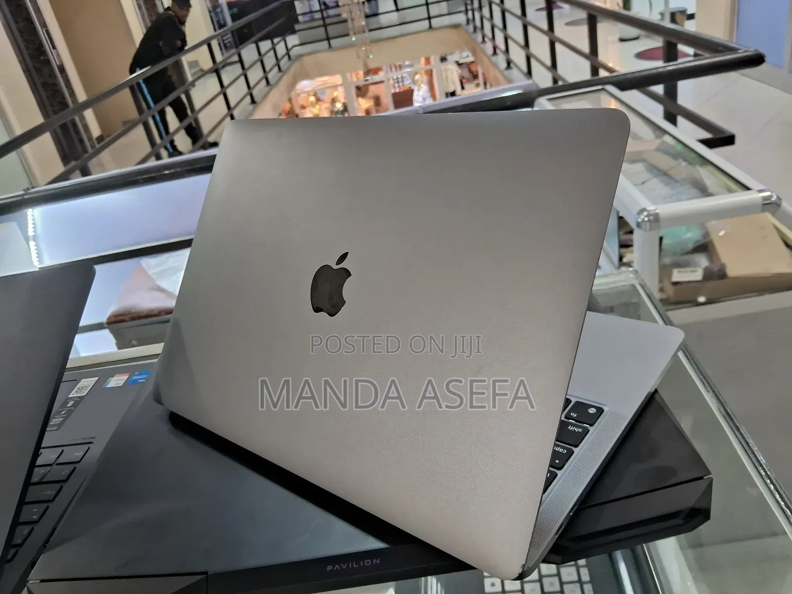 New Laptop Apple MacBook Pro M1 8GB Apple M1 SSD 512GB