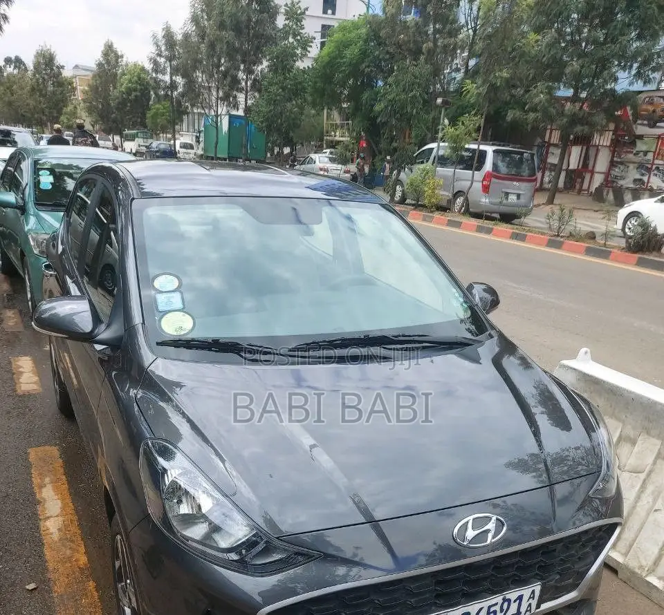 Hyundai I10 2022 Gray