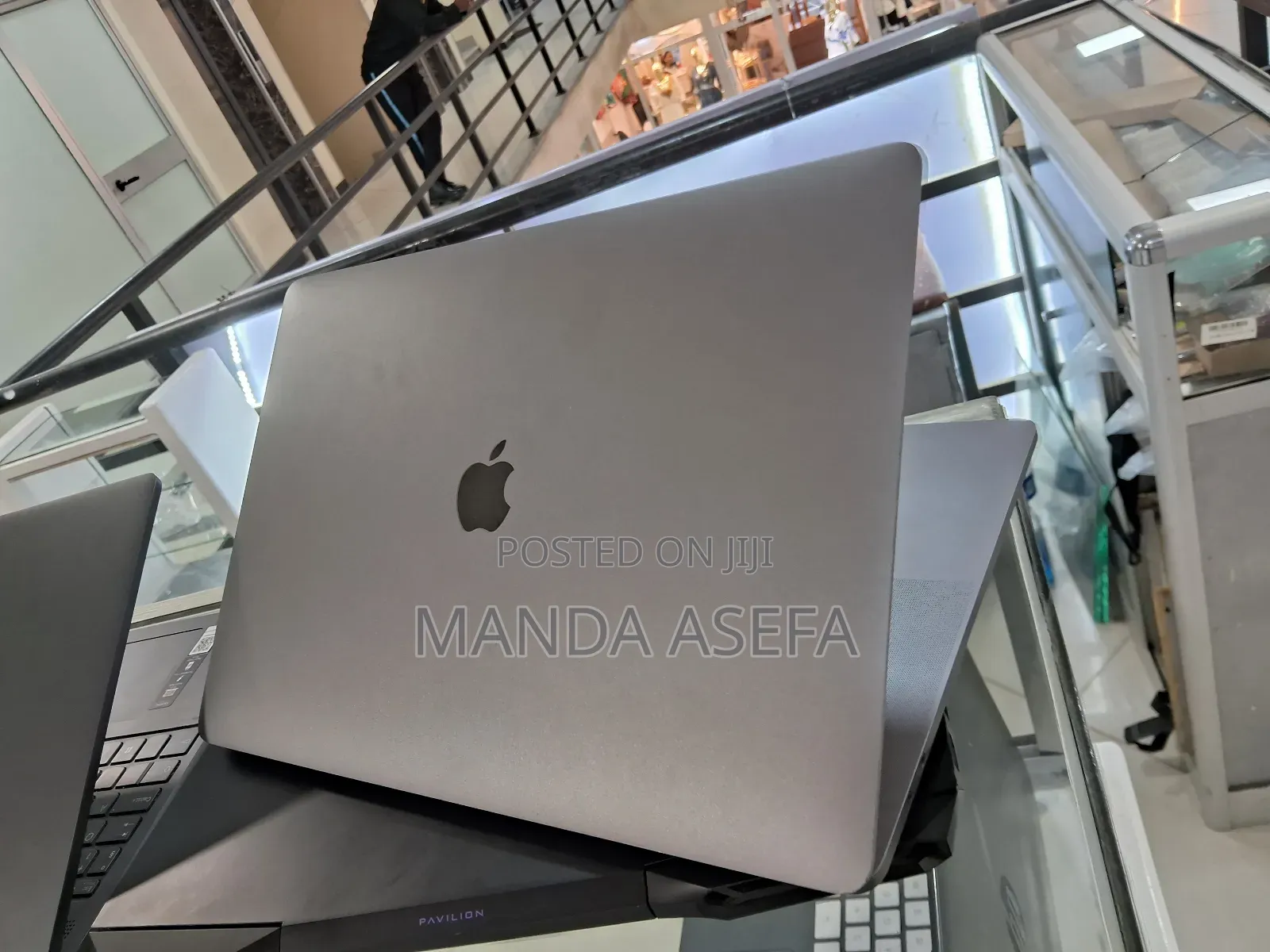 New Laptop Apple MacBook Pro 2017 16GB Intel Core I7 SSD 1T