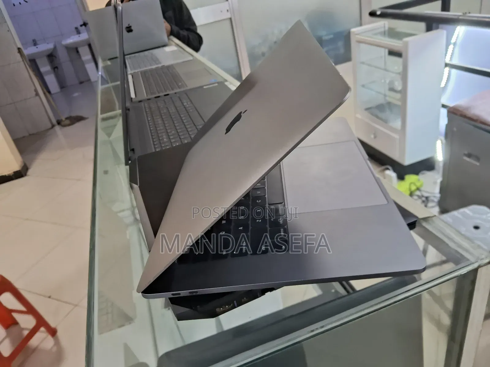 New Laptop Apple MacBook Pro 2017 16GB Intel Core I7 SSD 1T