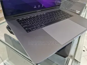 New Laptop Apple MacBook Pro 2017 16GB Intel Core I7 SSD 1T