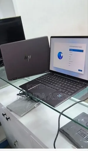 Photo - New Laptop HP Spectre 16GB Intel Core I7 SSD 512GB