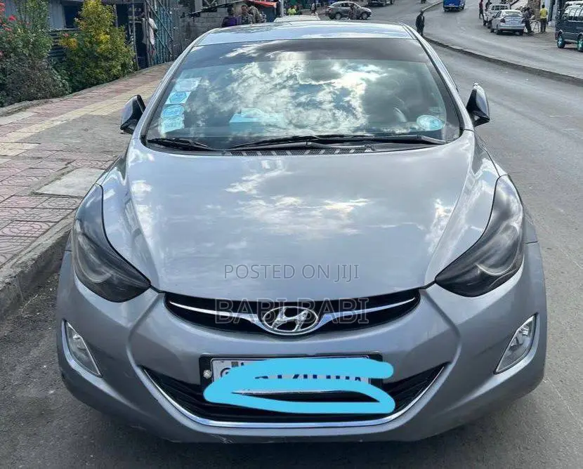 Hyundai Avante 2013 Gray