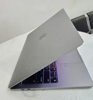 New Laptop Apple MacBook Pro 2020 M1 8GB Apple M1 SSD 512GB