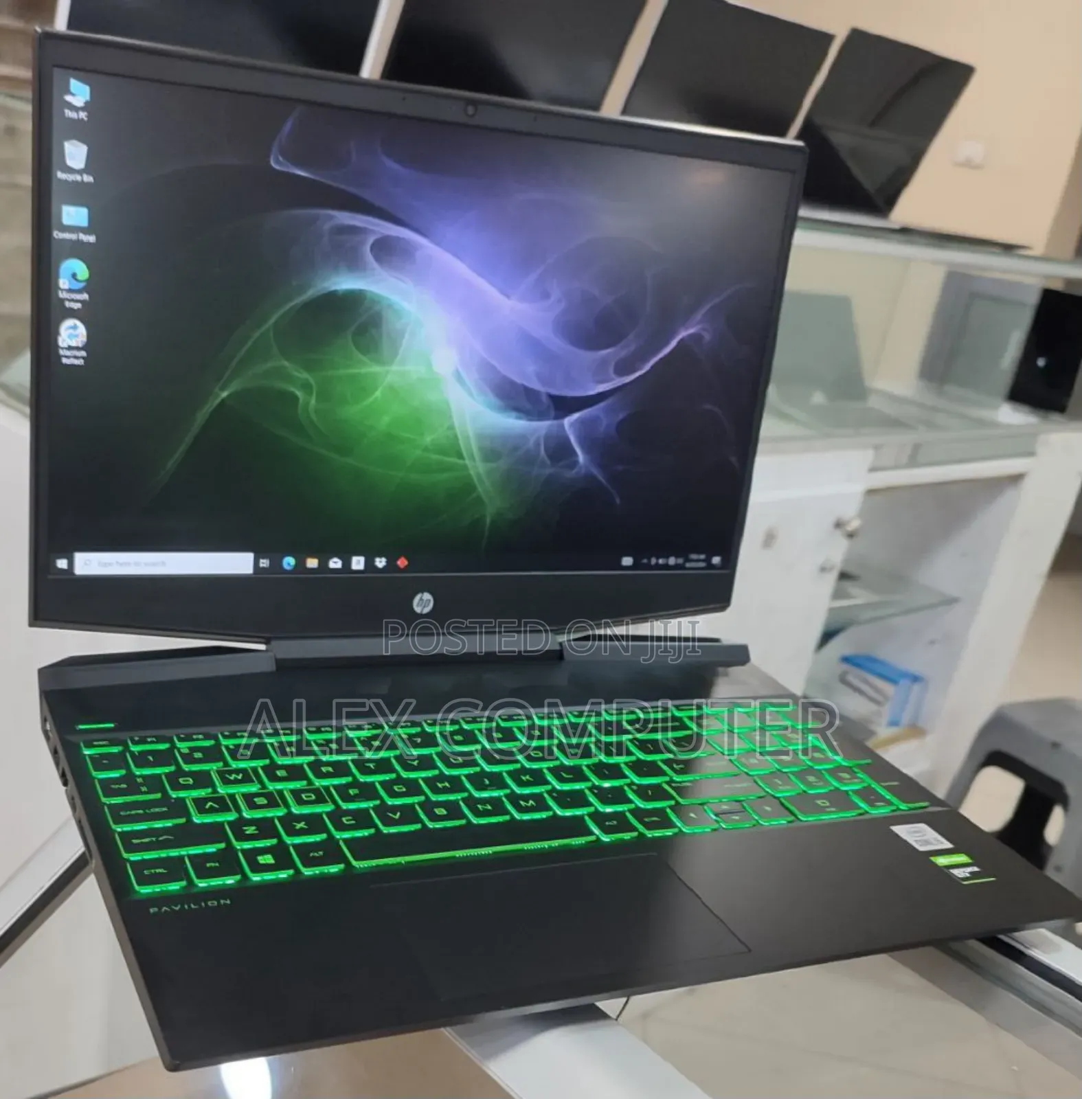 New Laptop HP Pavilion 15 8GB Intel Core I5 SSD 512GB