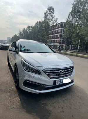 Photo - Hyundai Sonata 2015 White