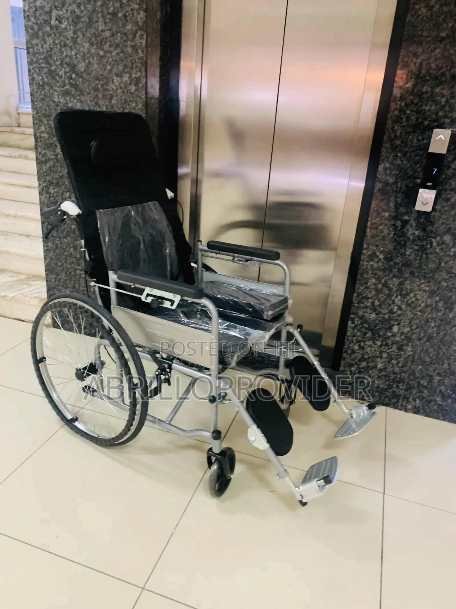 Wheelchair Foldable, Lightweight, Elderly Manual Toilet Carr