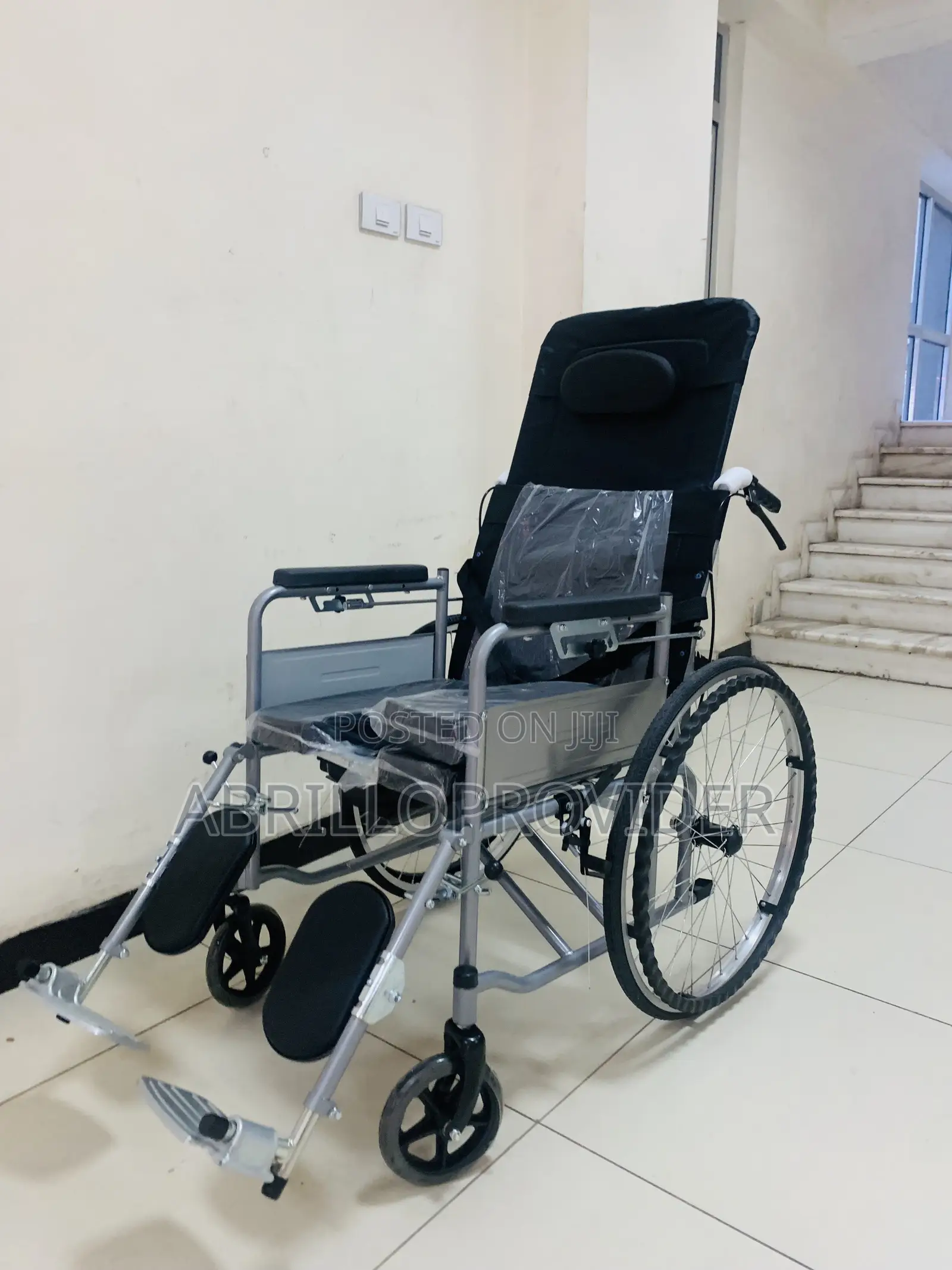 Medical Portable Lightweight Foldable Transport Wheelchair